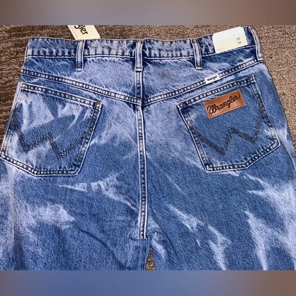 WRANGLER LOOSE FIT MENS JEANS SIZE 32 x 34 BLEACHED COWBOY WEST ANTHROPOLOGIE - Picture 4 of 6